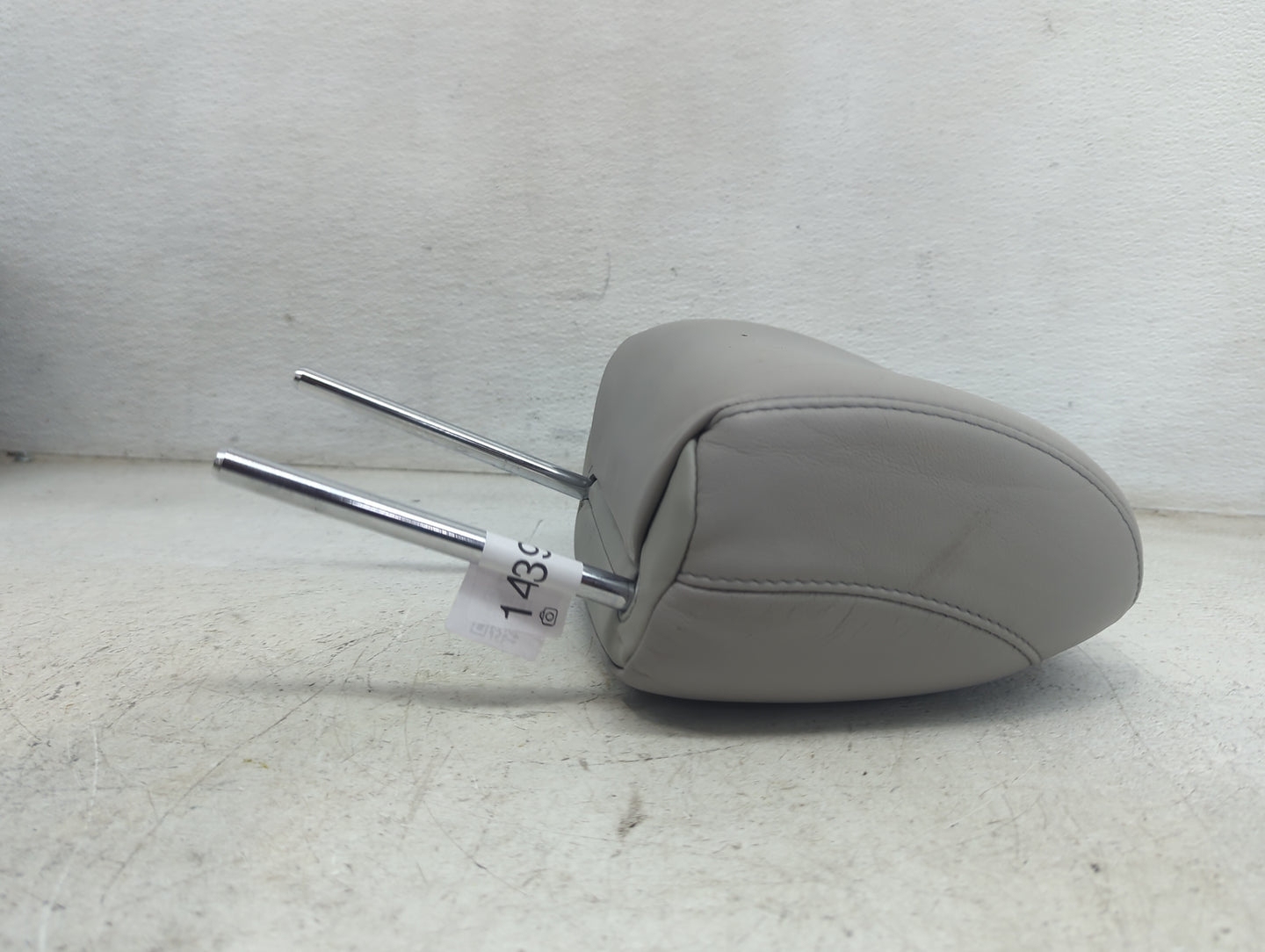 2010 Lexus Rx450 Headrest Head Rest Front Driver Passenger Seat Fits OEM Used Auto Parts - Oemusedautoparts1.com