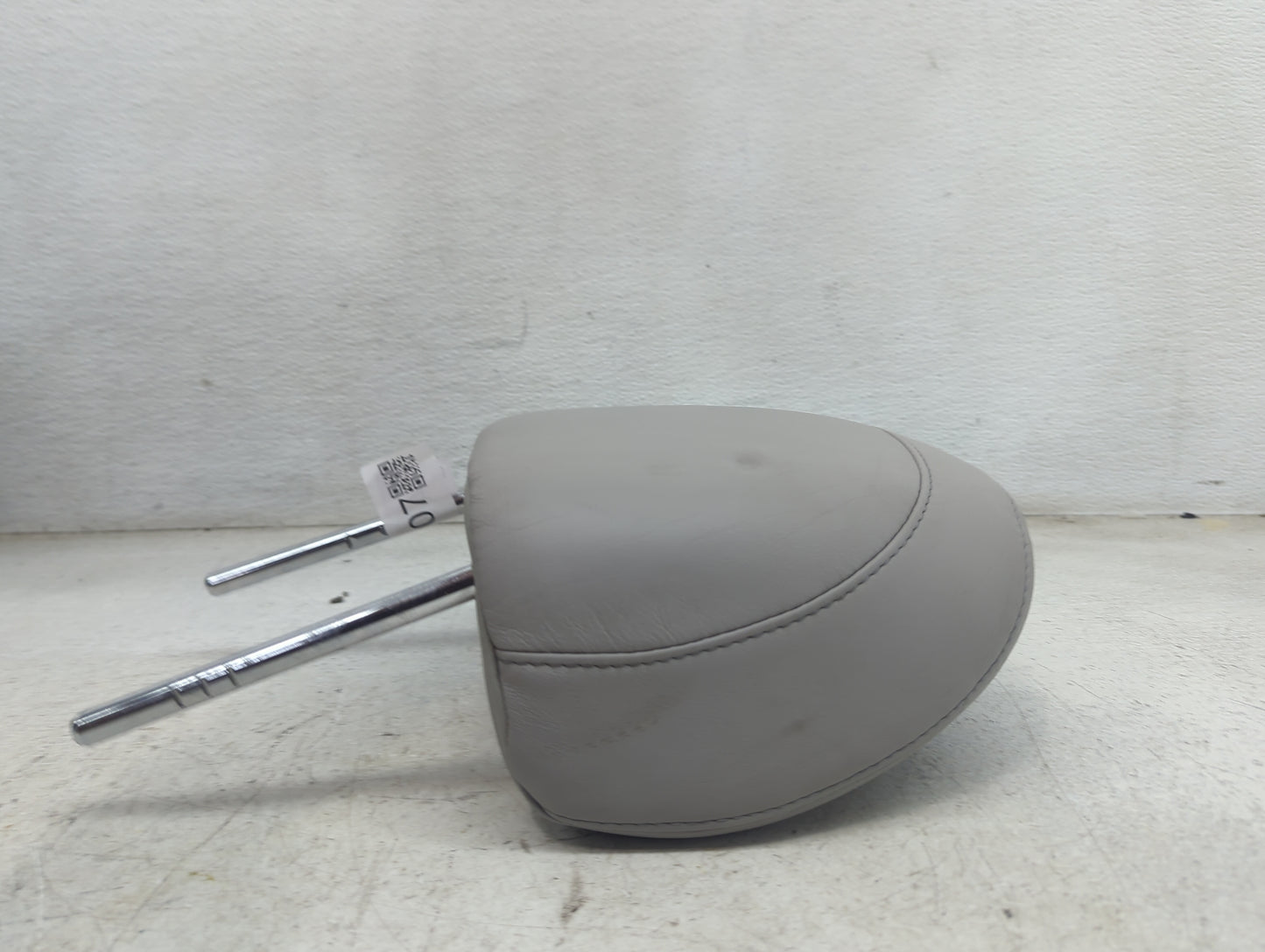 2010 Lexus Rx450 Headrest Head Rest Front Driver Passenger Seat Fits OEM Used Auto Parts - Oemusedautoparts1.com