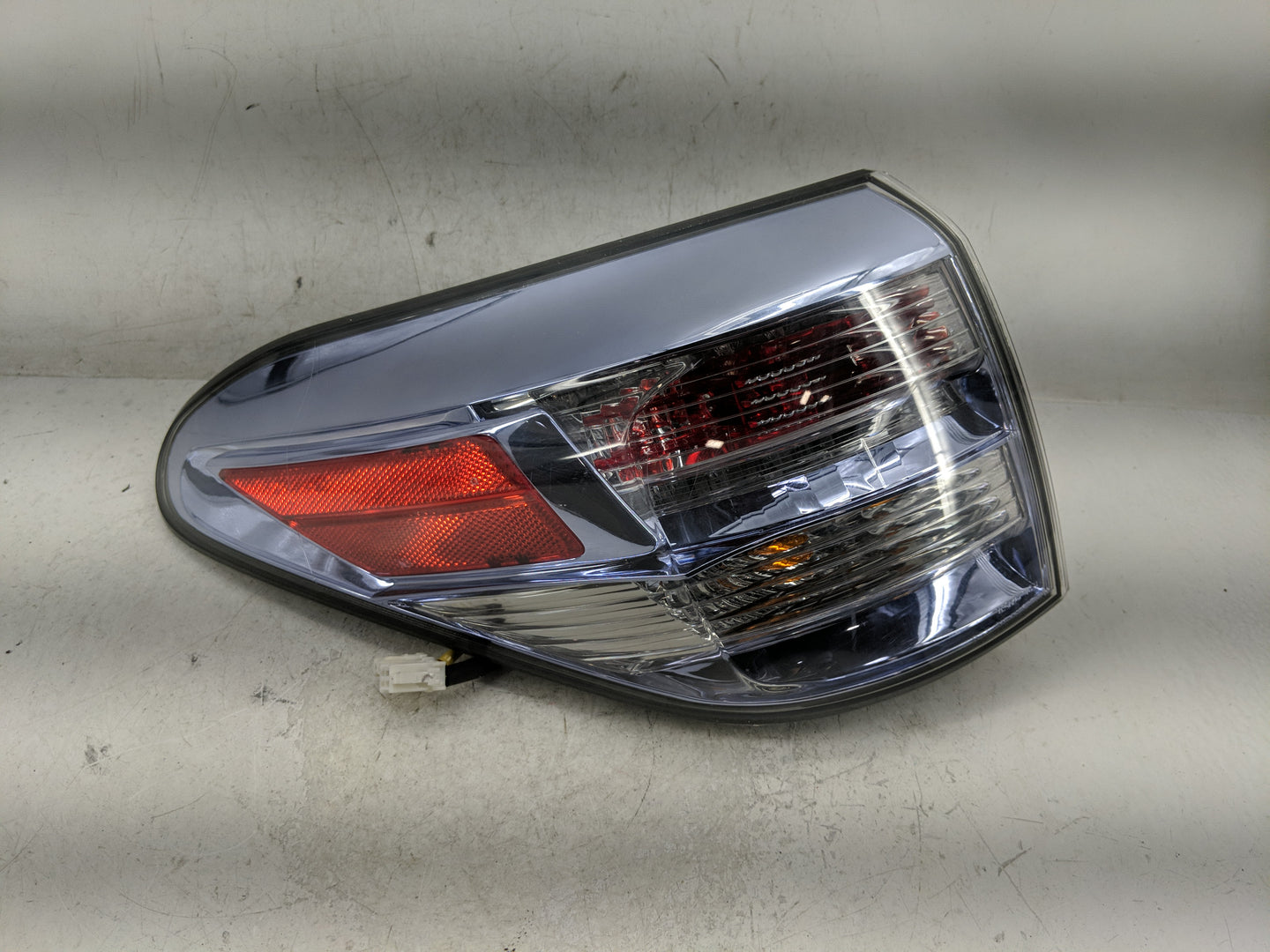 2010-2012 Lexus Rx450h Tail Light Assembly Driver Left OEM Fits Fits 2010 2011 2012 OEM Used Auto Parts - Oemusedautoparts1.