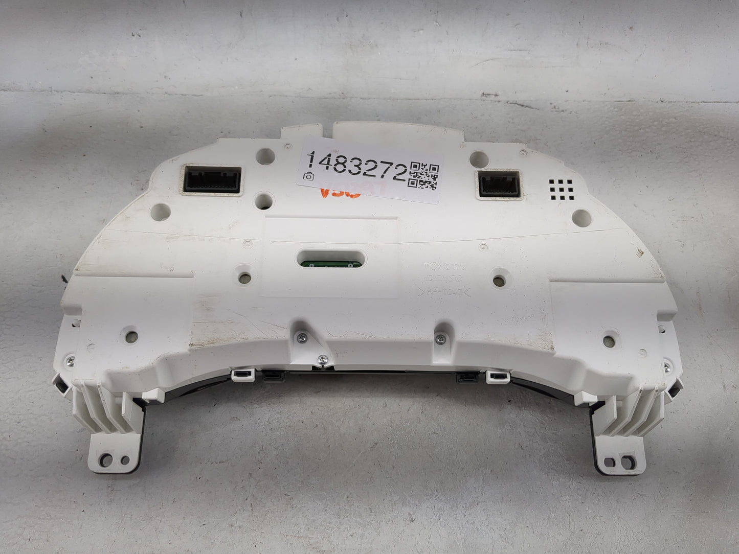 2010 Lexus Rx450h Instrument Cluster Speedometer Gauges P/N:83800-48K10 257460-2501 Miles: Fits OEM Used Auto Parts - Oemuse