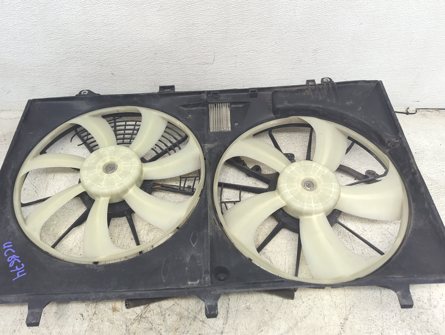 2010 Lexus Rx450h Electric Radiator Cooling Fan Motor Assembly Fits OEM Used Auto Parts - Oemusedautoparts1.com