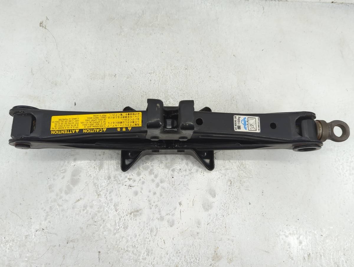 2010 Lexus Sc430 Spare Scissor Car Jack - Oemusedautoparts1.com