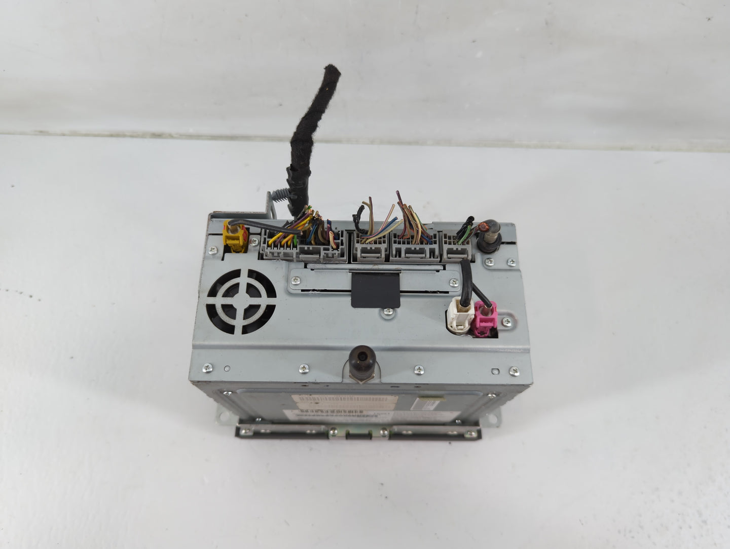 2010 Lincoln Mks Radio AM FM Cd Player Receiver Replacement P/N:AA5T 19C156 AD Fits OEM Used Auto Parts - Oemusedautoparts1.
