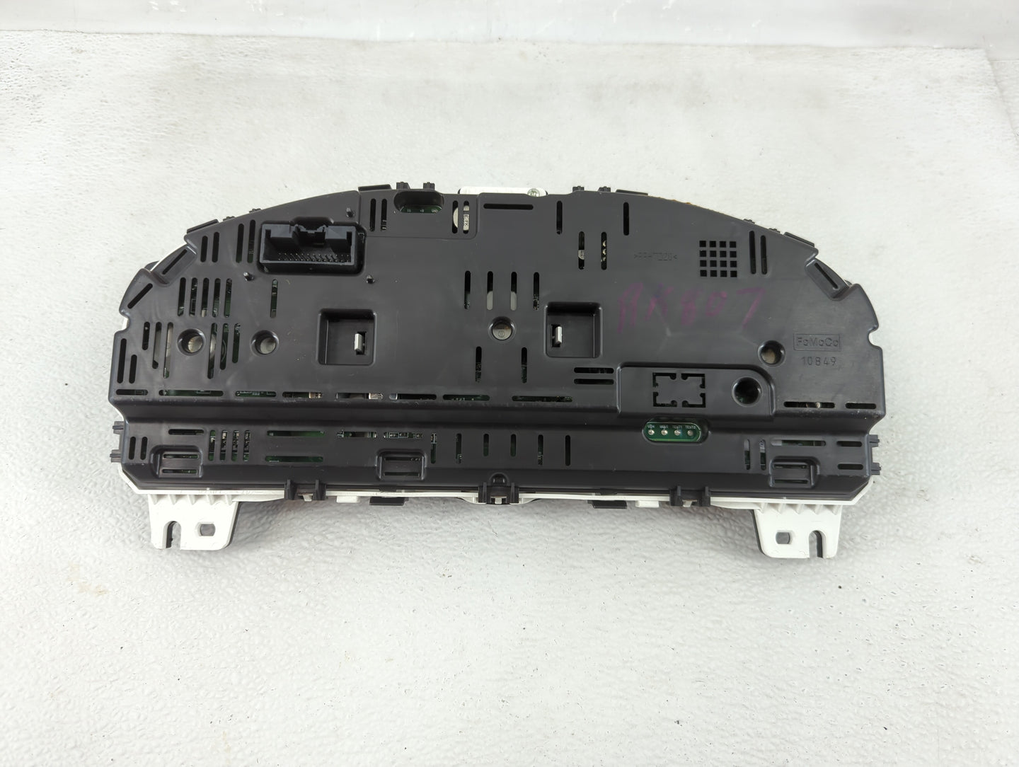 2010 Lincoln Mks Instrument Cluster Speedometer Gauges P/N:AA5T-10849-CK Fits OEM Used Auto Parts - Oemusedautoparts1.com