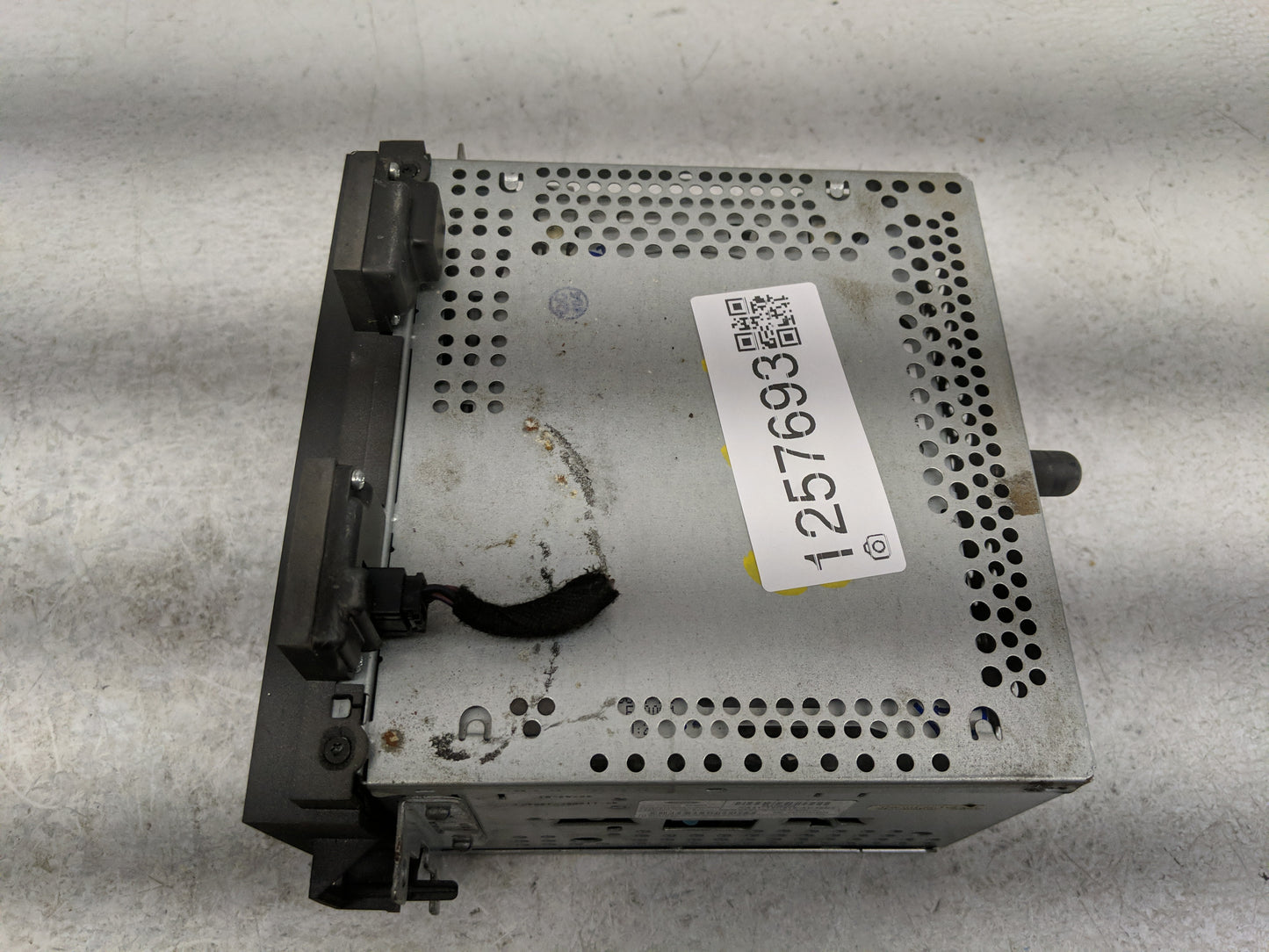 2010 Lincoln Mks Radio AM FM Cd Player Receiver Replacement P/N:AA5T-18CB15-AC38N8 Fits OEM Used Auto Parts - Oemusedautopar
