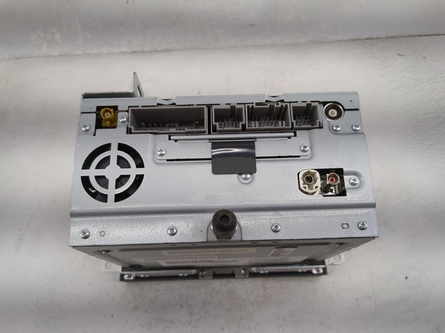2010 Lincoln Mks Radio AM FM Cd Player Receiver Replacement P/N:AA5T19C156AC NAU-4204 Fits OEM Used Auto Parts - Oemusedauto