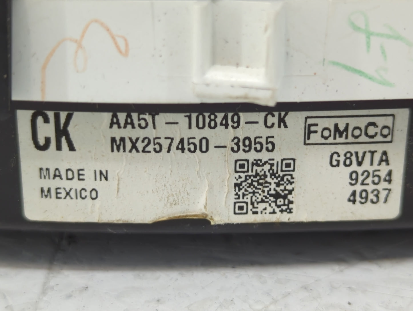 2010 Lincoln Mks Instrument Cluster Speedometer Gauges P/N:AA5T-10849-GC AA5T-10849-CH, AA5T-10849-CK Fits OEM Used Auto Par