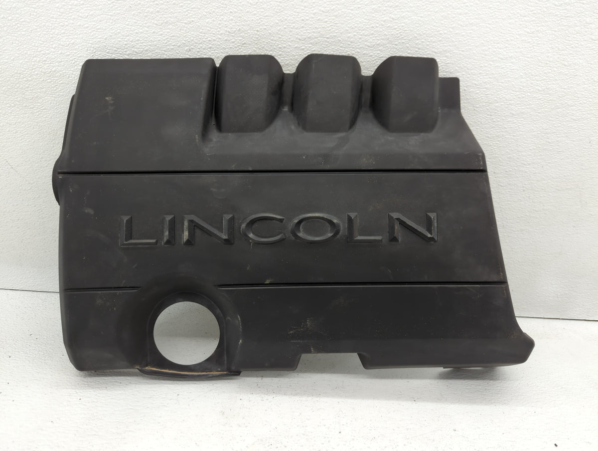 2010 Lincoln Mks Engine Cover 563931 - Oemusedautoparts1.com