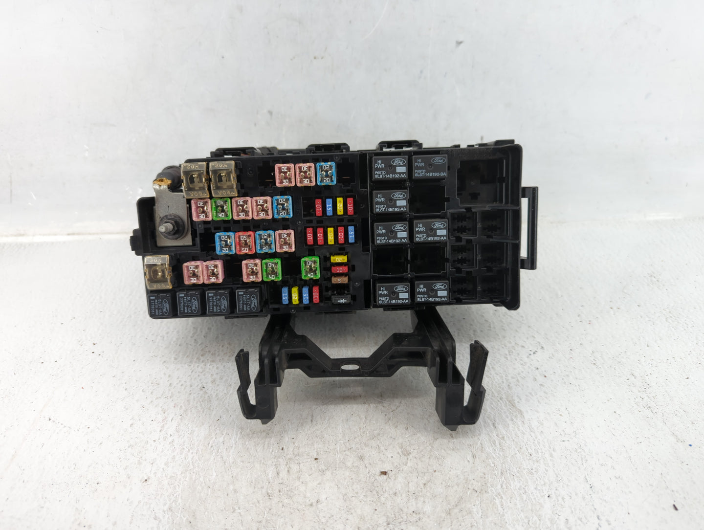 2009-2012 Lincoln Mks Fusebox Fuse Box Panel Relay Module P/N:AG1T-14A003-AA Fits Fits 2009 2010 2011 2012 OEM Used Auto Par