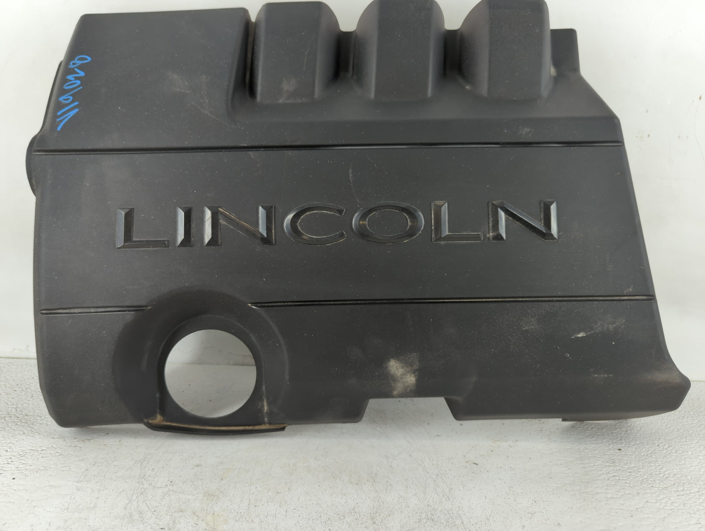 2010 Lincoln Mks Engine Cover - Oemusedautoparts1.com