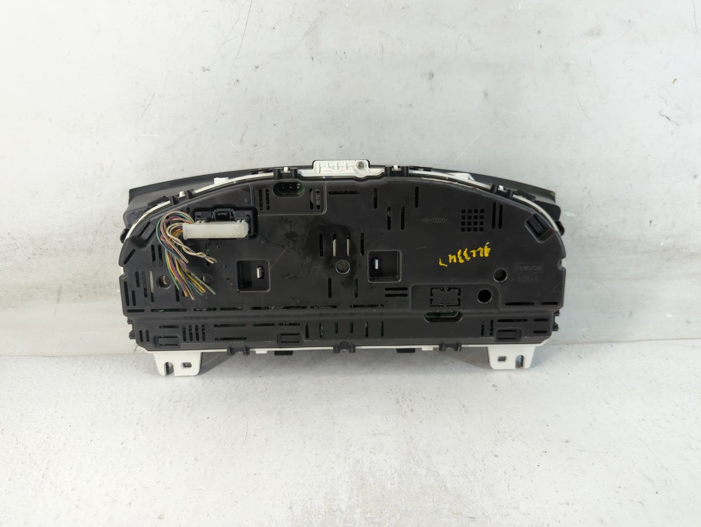 2010 Lincoln Mks Instrument Cluster Speedometer Gauges P/N:MX257450-3955 AA5T-10849-CK Fits OEM Used Auto Parts - Oemusedaut