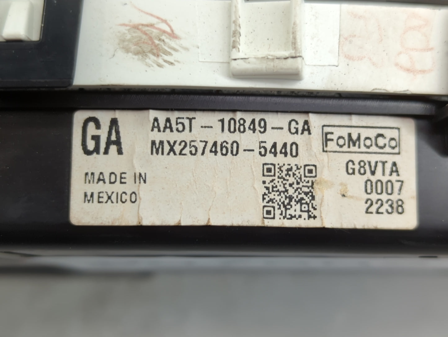 2010 Lincoln Mks Instrument Cluster Speedometer Gauges P/N:AA5T-10849-GC AA5T-10849-GA Fits OEM Used Auto Parts - Oemusedaut