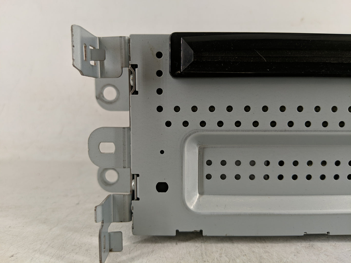 2010 Lincoln Mkt Radio AM FM Cd Player Receiver Replacement P/N:AE9T 19C156 AE Fits OEM Used Auto Parts - Oemusedautoparts1.