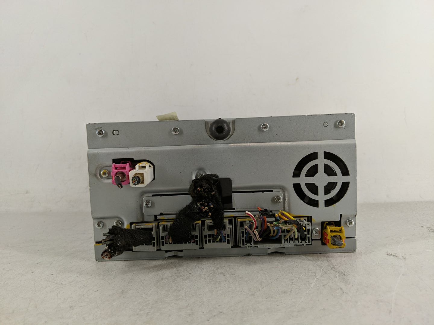 2010 Lincoln Mkt Radio AM FM Cd Player Receiver Replacement P/N:AE9T 19C156 AE Fits OEM Used Auto Parts - Oemusedautoparts1.
