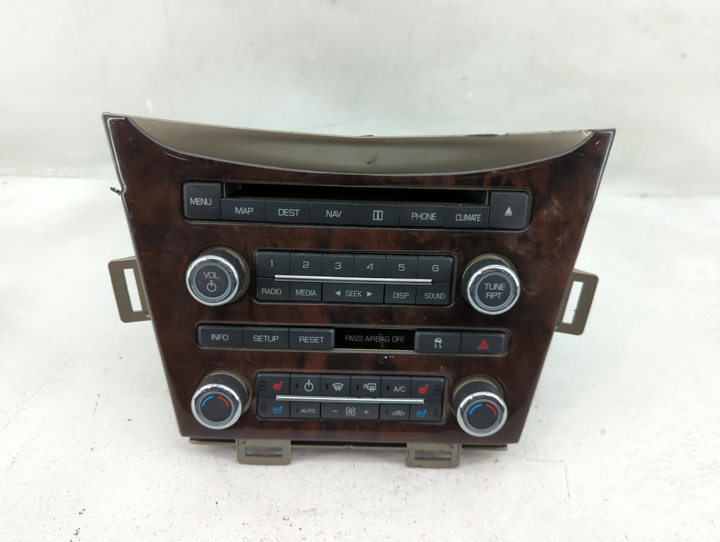 2010 Lincoln Mkt Radio AM FM Cd Player Receiver Replacement Fits OEM Used Auto Parts - Oemusedautoparts1.com