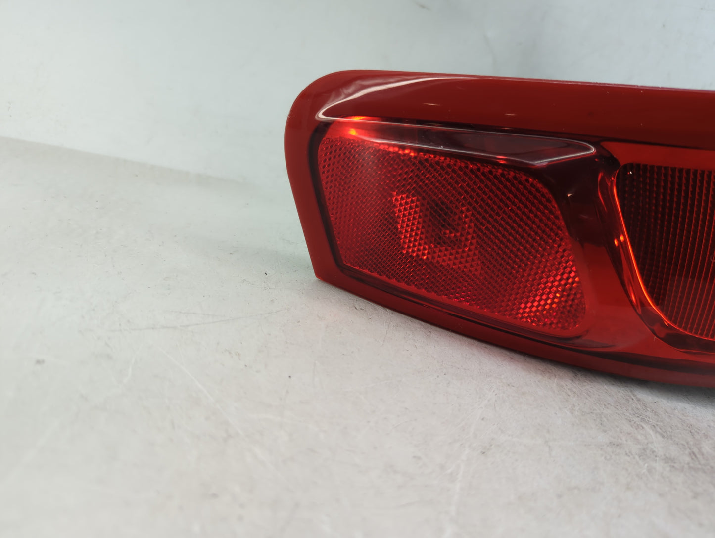 2010-2019 Lincoln Mkt Tail Light Assembly Driver Left OEM P/N:AE93-13B505-MA Fits OEM Used Auto Parts - Oemusedautoparts1.co