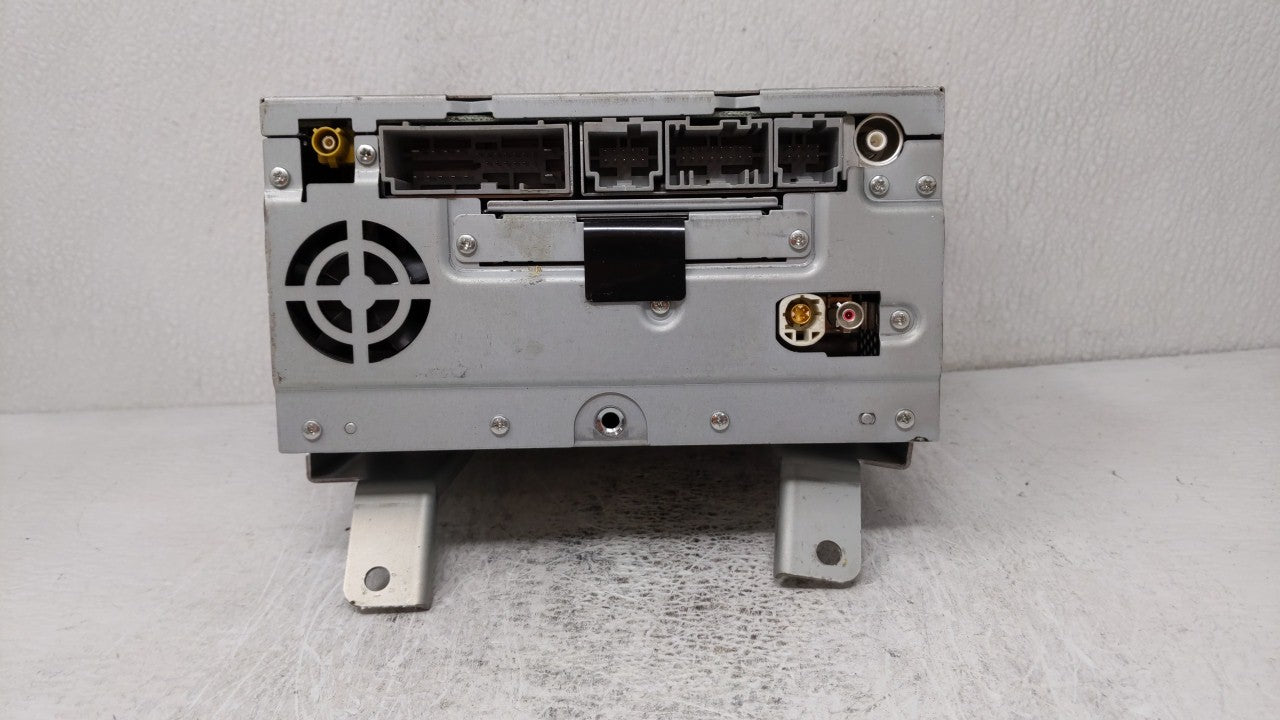 2010 Lincoln Mkt Radio AM FM Cd Player Receiver Replacement P/N:NAU-4204 Fits OEM Used Auto Parts - Oemusedautoparts1.com