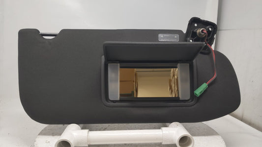 2010 Lincoln Mkt Sun Visor Shade Replacement Passenger Right Mirror Fits OEM Used Auto Parts - Oemusedautoparts1.com