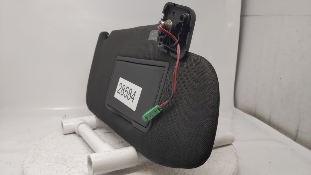 2010 Lincoln Mkt Sun Visor Shade Replacement Passenger Right Mirror Fits OEM Used Auto Parts - Oemusedautoparts1.com