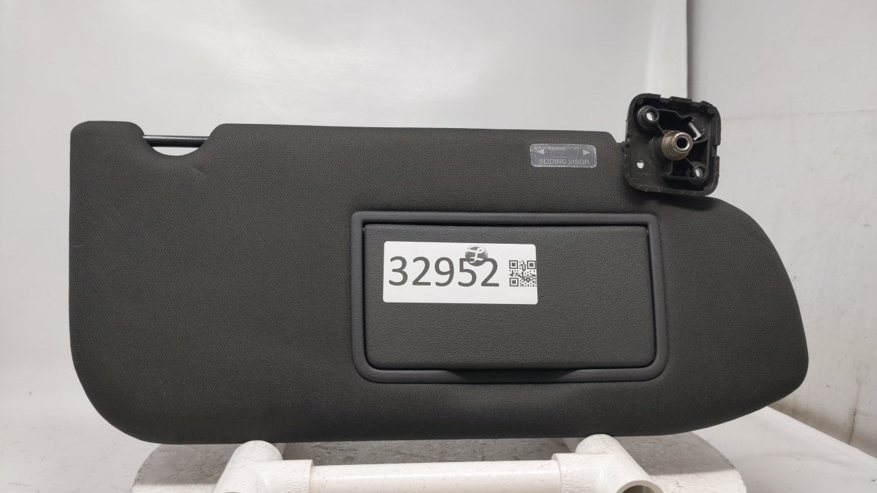 2010 Lincoln Mkt Sun Visor Shade Replacement Passenger Right Mirror Fits OEM Used Auto Parts - Oemusedautoparts1.com
