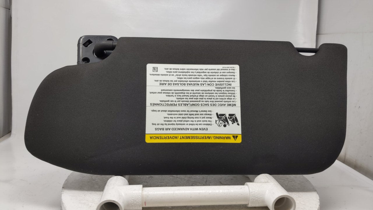 2010 Lincoln Mkt Sun Visor Shade Replacement Passenger Right Mirror Fits OEM Used Auto Parts - Oemusedautoparts1.com