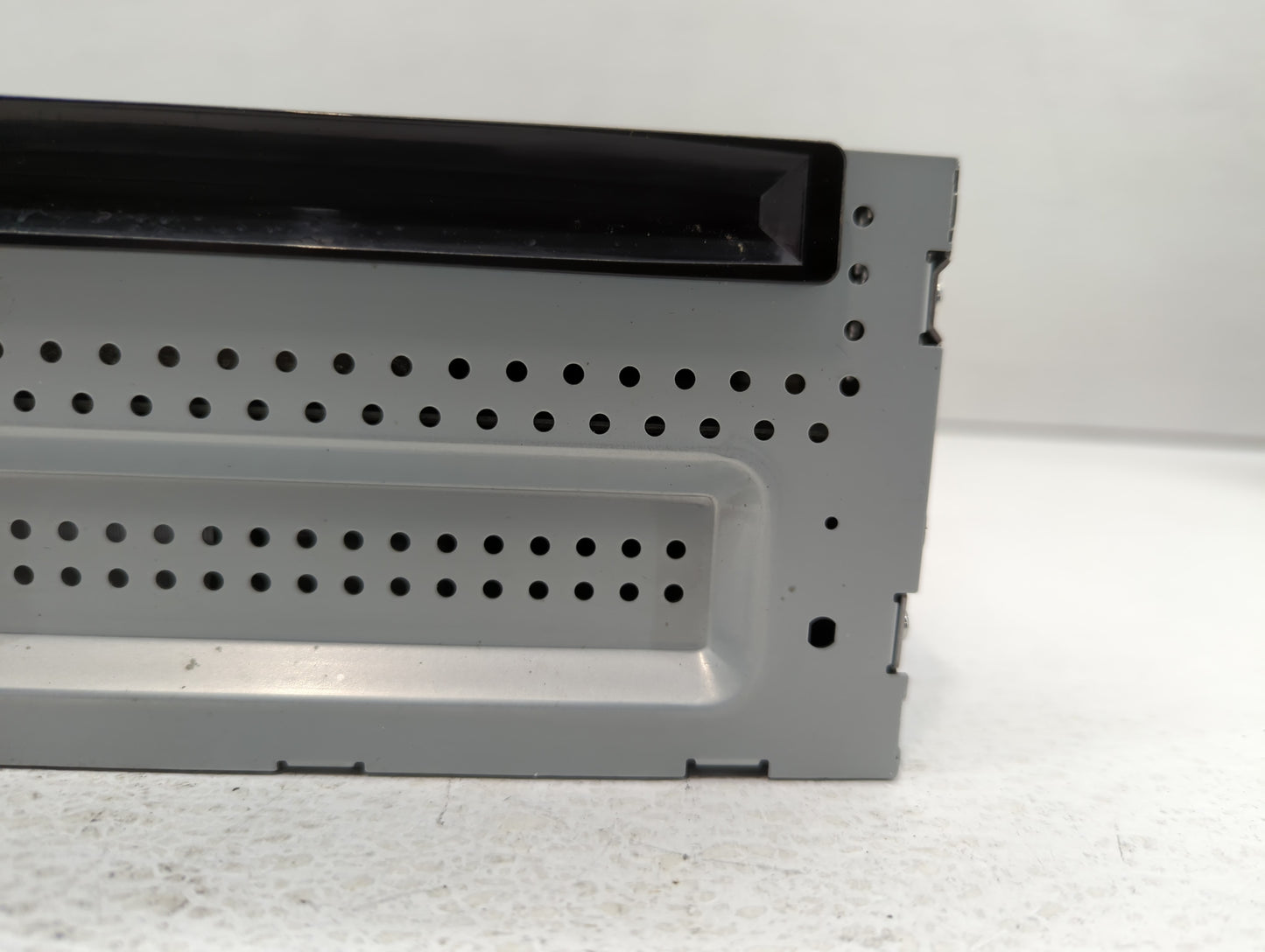 2010 Lincoln Mkt Radio AM FM Cd Player Receiver Replacement P/N:NAU-4280 23227422, NAU-4281 Fits OEM Used Auto Parts - Oemus