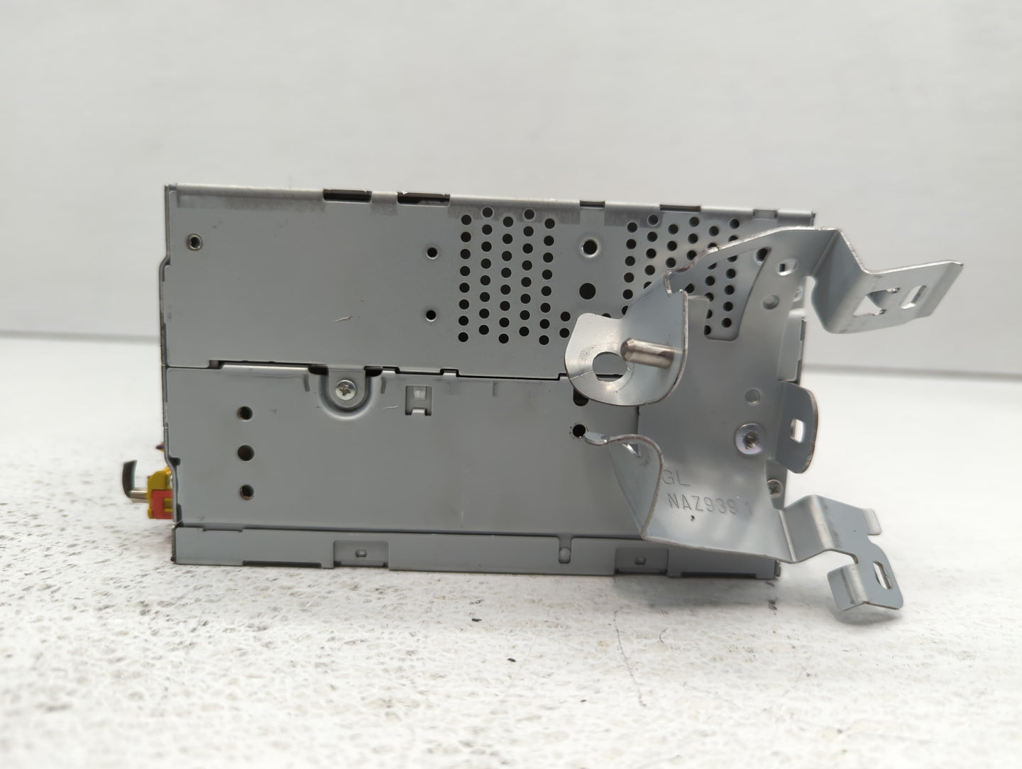2010 Lincoln Mkt Radio AM FM Cd Player Receiver Replacement P/N:NAU-4280 23227422, NAU-4281 Fits OEM Used Auto Parts - Oemus