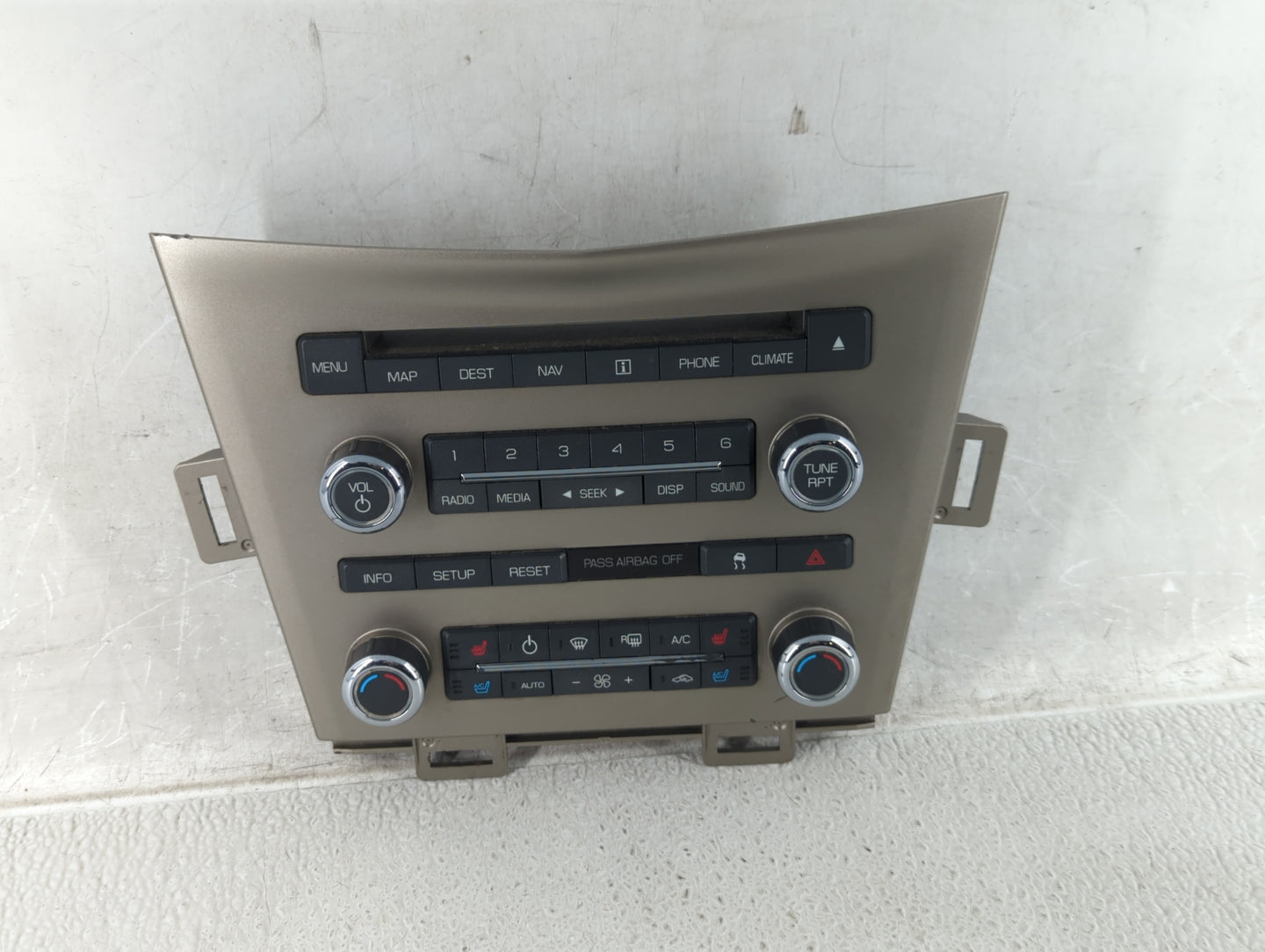 2010-2010 Lincoln Mkt Radio Control Panel - Oemusedautoparts1.com
