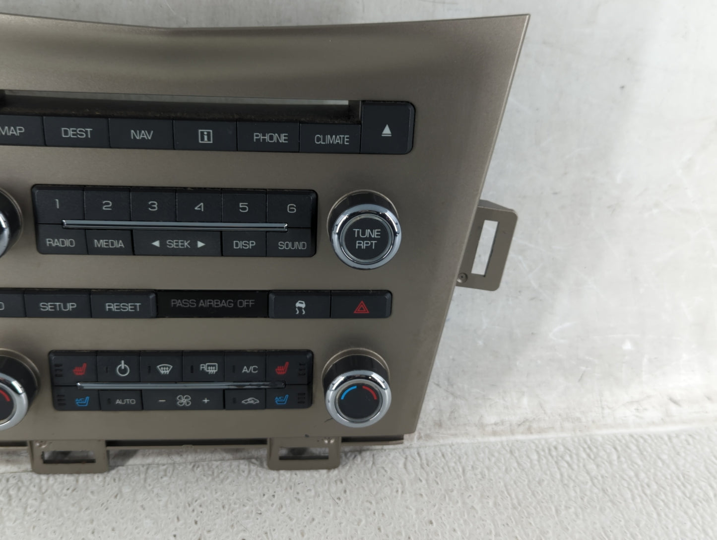 2010-2010 Lincoln Mkt Radio Control Panel - Oemusedautoparts1.com