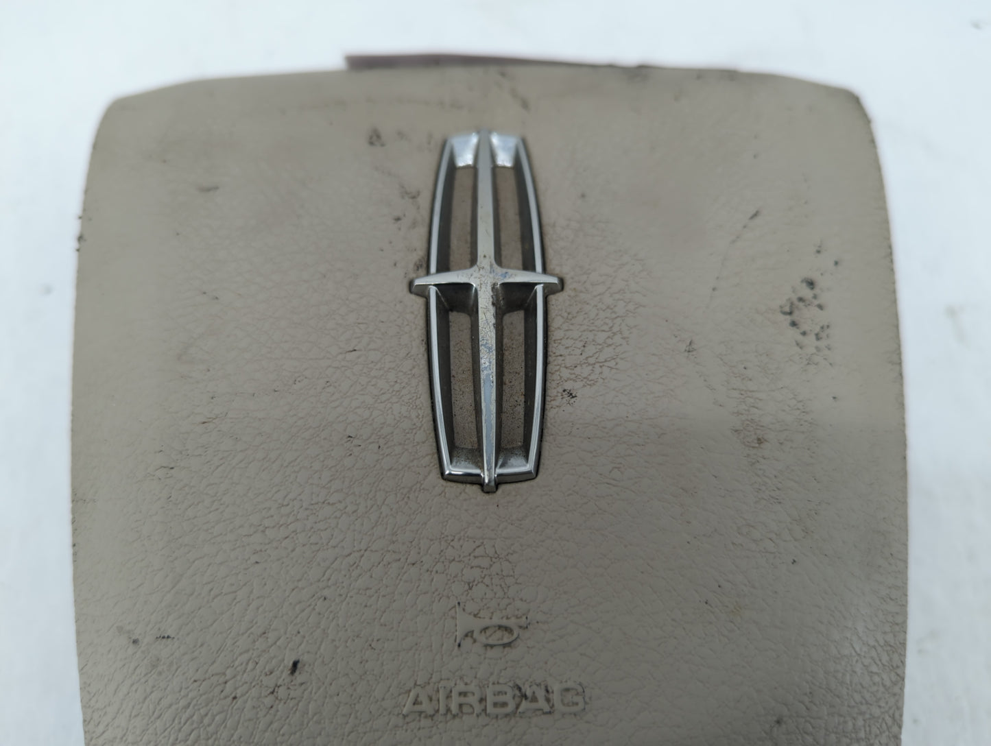 2010-2012 Lincoln Mkt Air Bag Driver Left Steering Wheel Mounted P/N:1015450 Fits Fits 2010 2011 2012 OEM Used Auto Parts - 