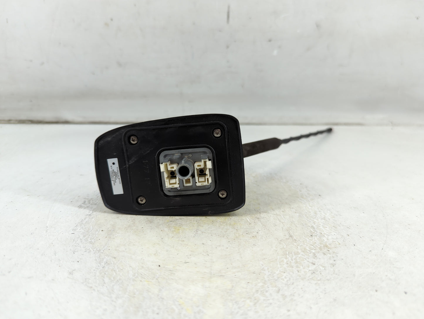 2010 Lincoln Mkt Radio Antenna Mast - Oemusedautoparts1.com