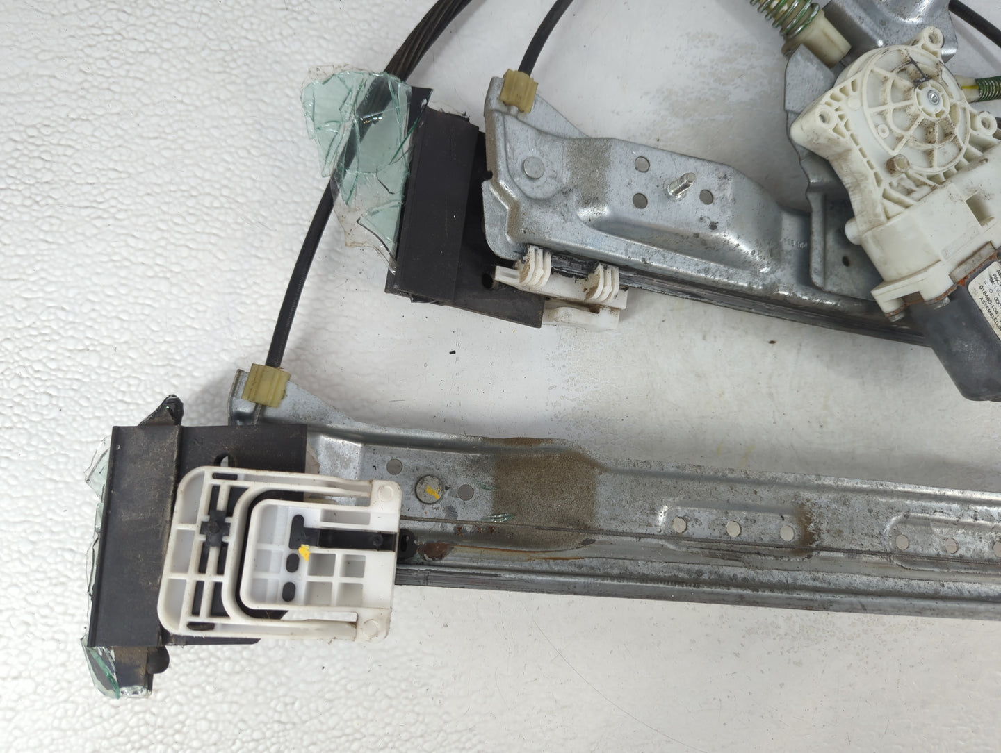 2010-2019 Lincoln Mkt Window Regulator Passenger Front - Oemusedautoparts1.com