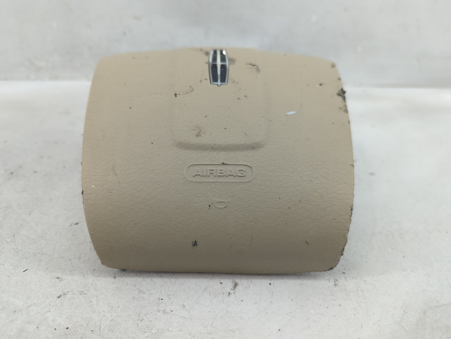 2010-2012 Lincoln Mkz Air Bag Driver Left Steering Wheel Mounted Beige 1070525 - Oemusedautoparts1.com