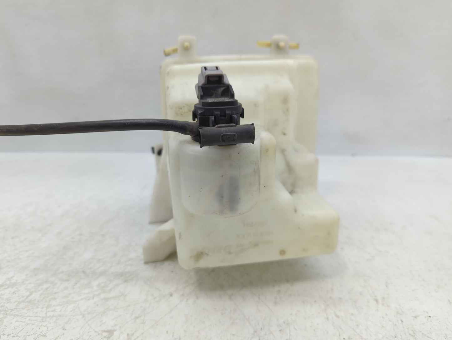 2007-2012 Lincoln Mkz Windshield Washer Fluid Reservoir Bottle Oem - Oemusedautoparts1.com