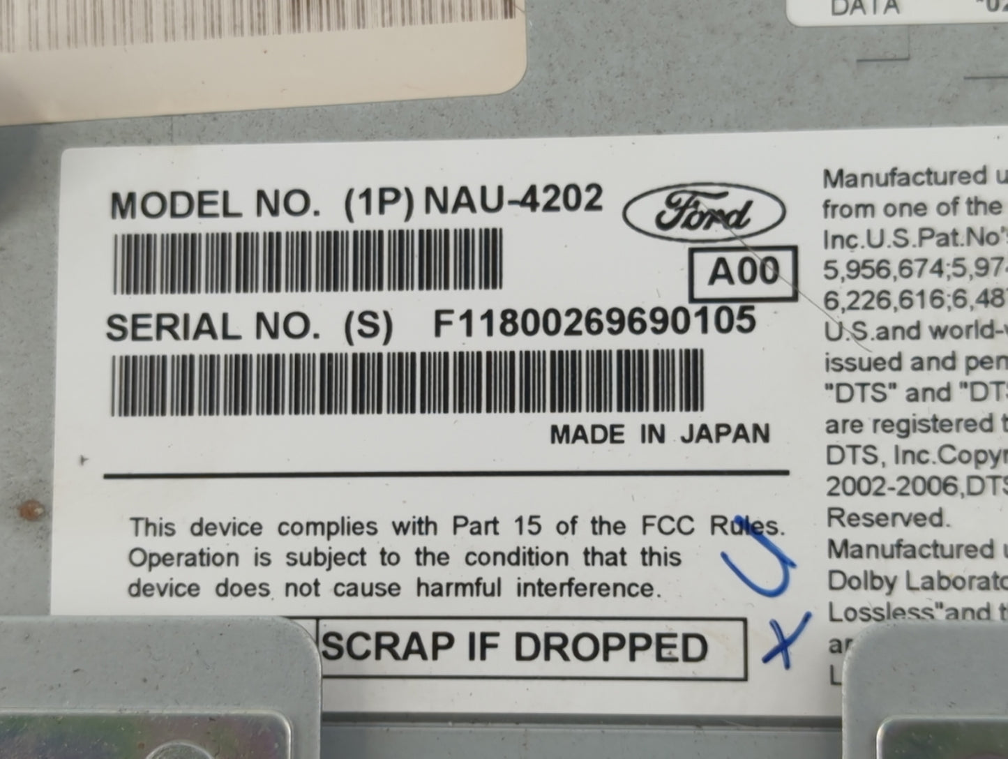 2010 Lincoln Mkz Radio AM FM Cd Player Receiver Replacement P/N:NAU-4202 Fits OEM Used Auto Parts - Oemusedautoparts1.com