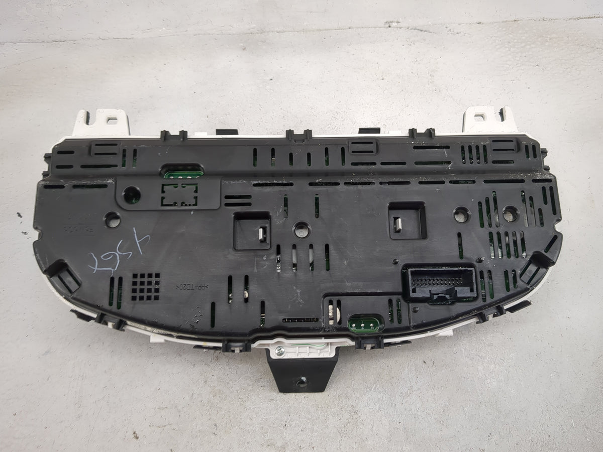 2010 Lincoln Mkz Instrument Cluster Speedometer Gauges P/N:AH6T-10849-AE Miles:88K Fits OEM Used Auto Parts - Oemusedautopar