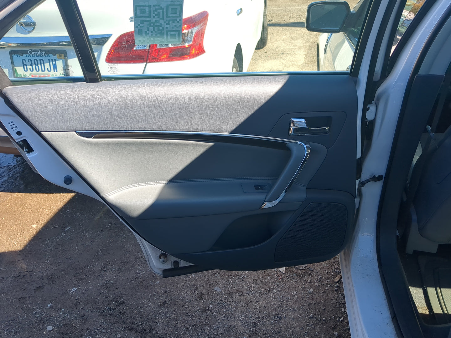 2007-2012 Lincoln Mkz Driver Rear Door Oem 1208804 - Oemusedautoparts1.com
