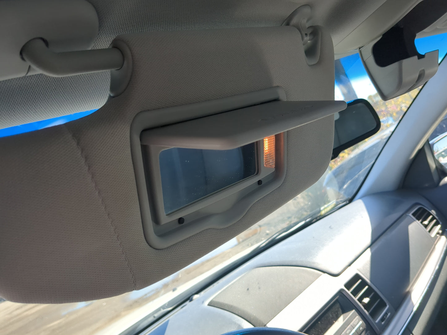 2010-2012 Lincoln Mkz Sun Visor Shade Replacement Driver Left Mirror Fits Fits 2010 2011 2012 OEM Used Auto Parts - Oemuseda