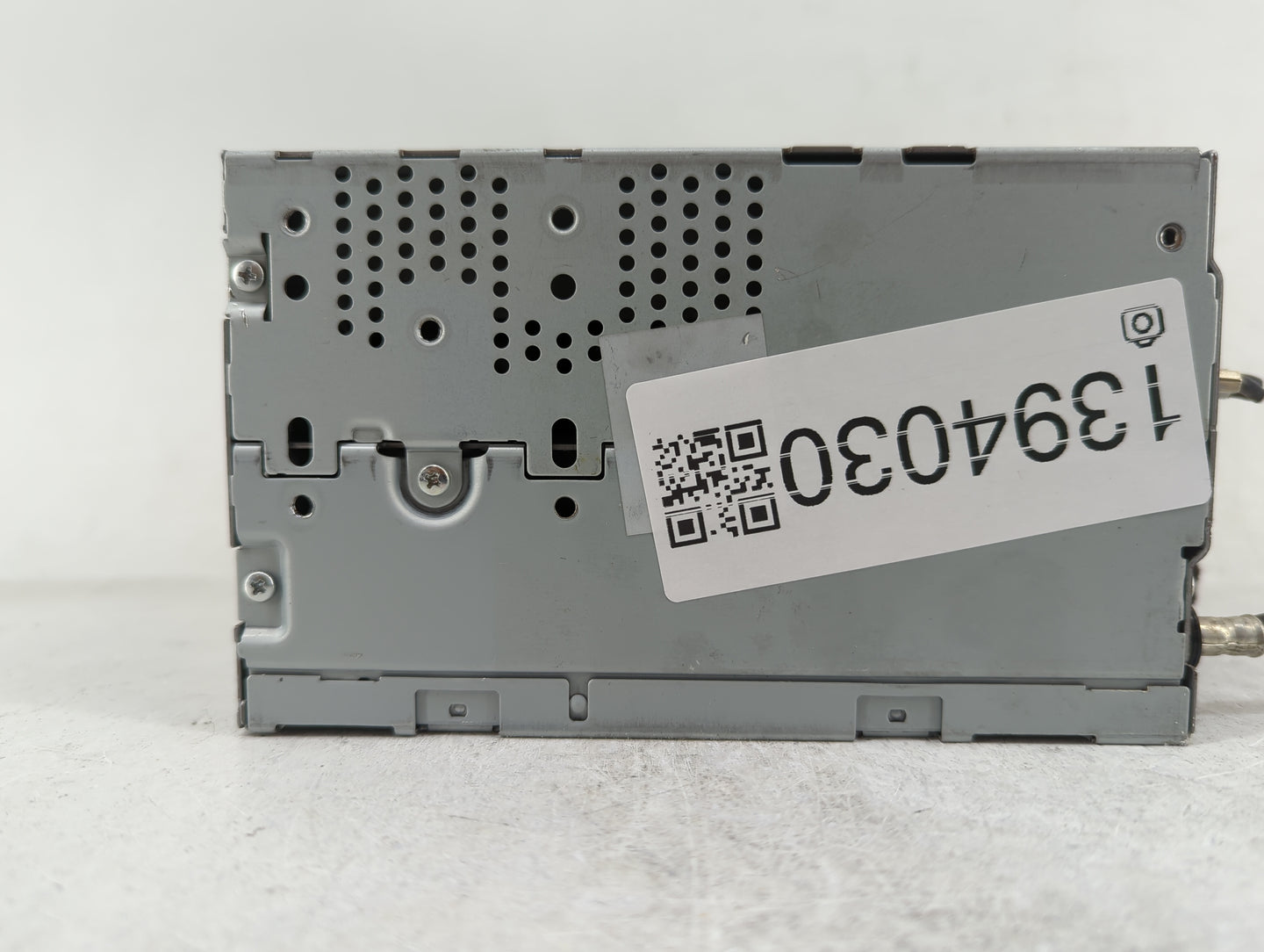 2010 Lincoln Mkz Radio AM FM Cd Player Receiver Replacement P/N:NAU-4204 Fits OEM Used Auto Parts - Oemusedautoparts1.com