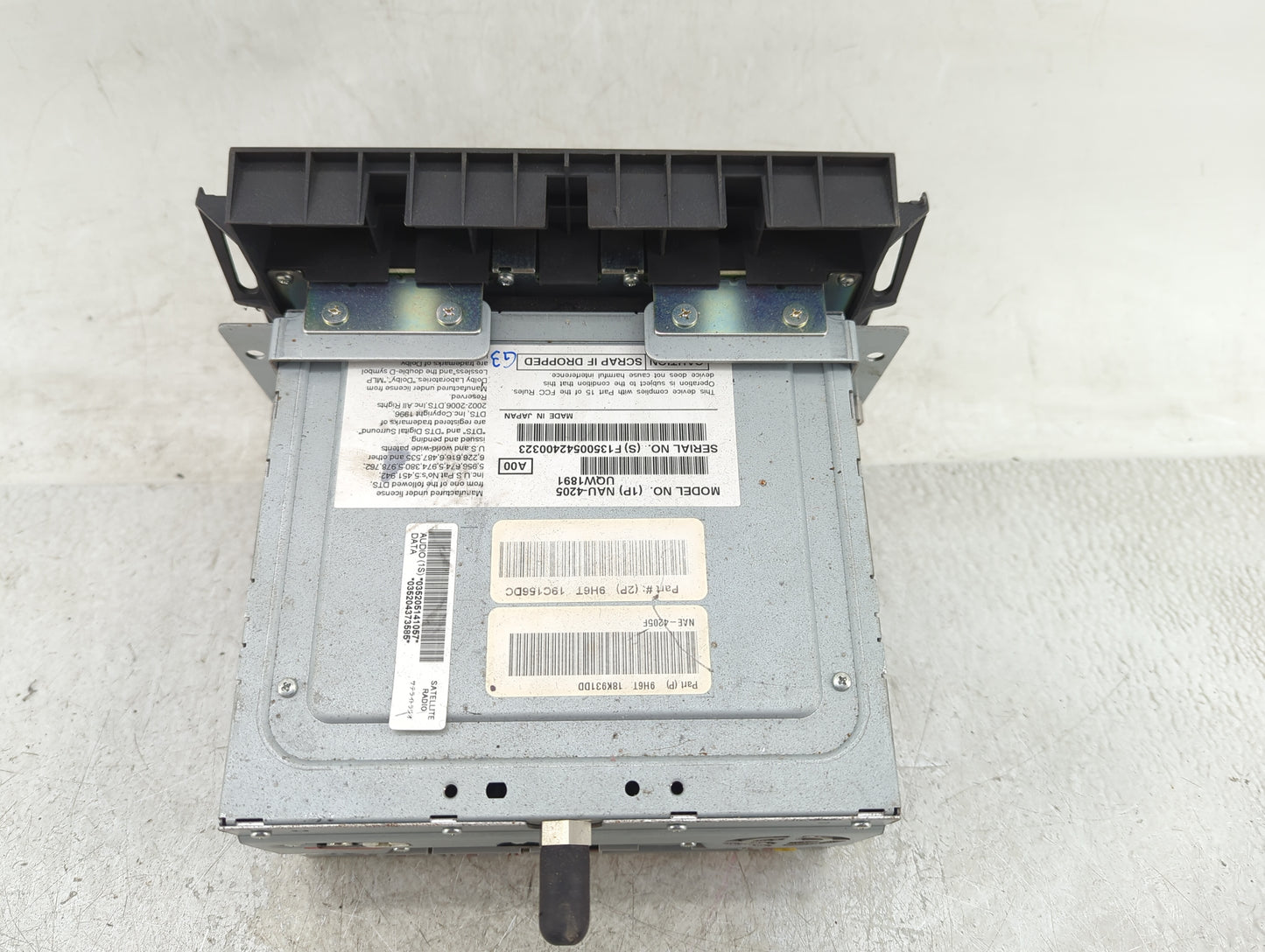 2010 Lincoln Mkz Radio AM FM Cd Player Receiver Replacement P/N:9H6T 18K931DD Fits OEM Used Auto Parts - Oemusedautoparts1.c