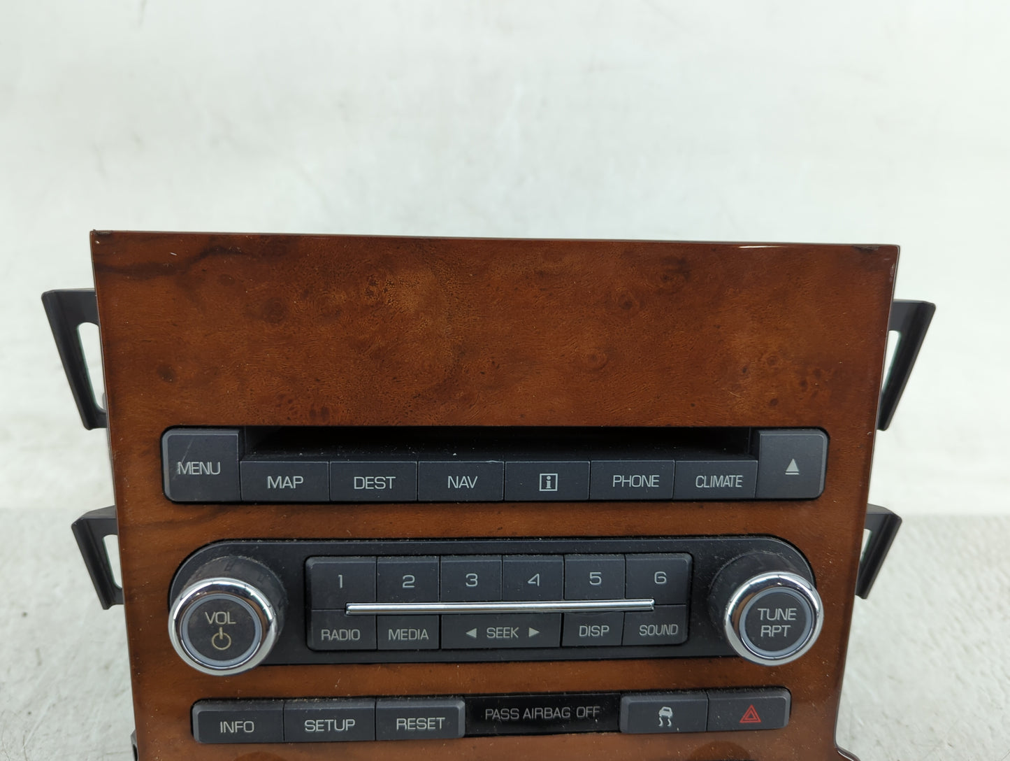 2010 Lincoln Mkz Radio AM FM Cd Player Receiver Replacement Fits OEM Used Auto Parts - Oemusedautoparts1.com
