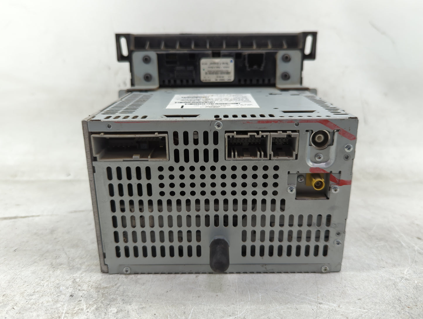 2010 Lincoln Mkz Radio AM FM Cd Player Receiver Replacement P/N:AH6T-19C158-BC Fits OEM Used Auto Parts - Oemusedautoparts1.