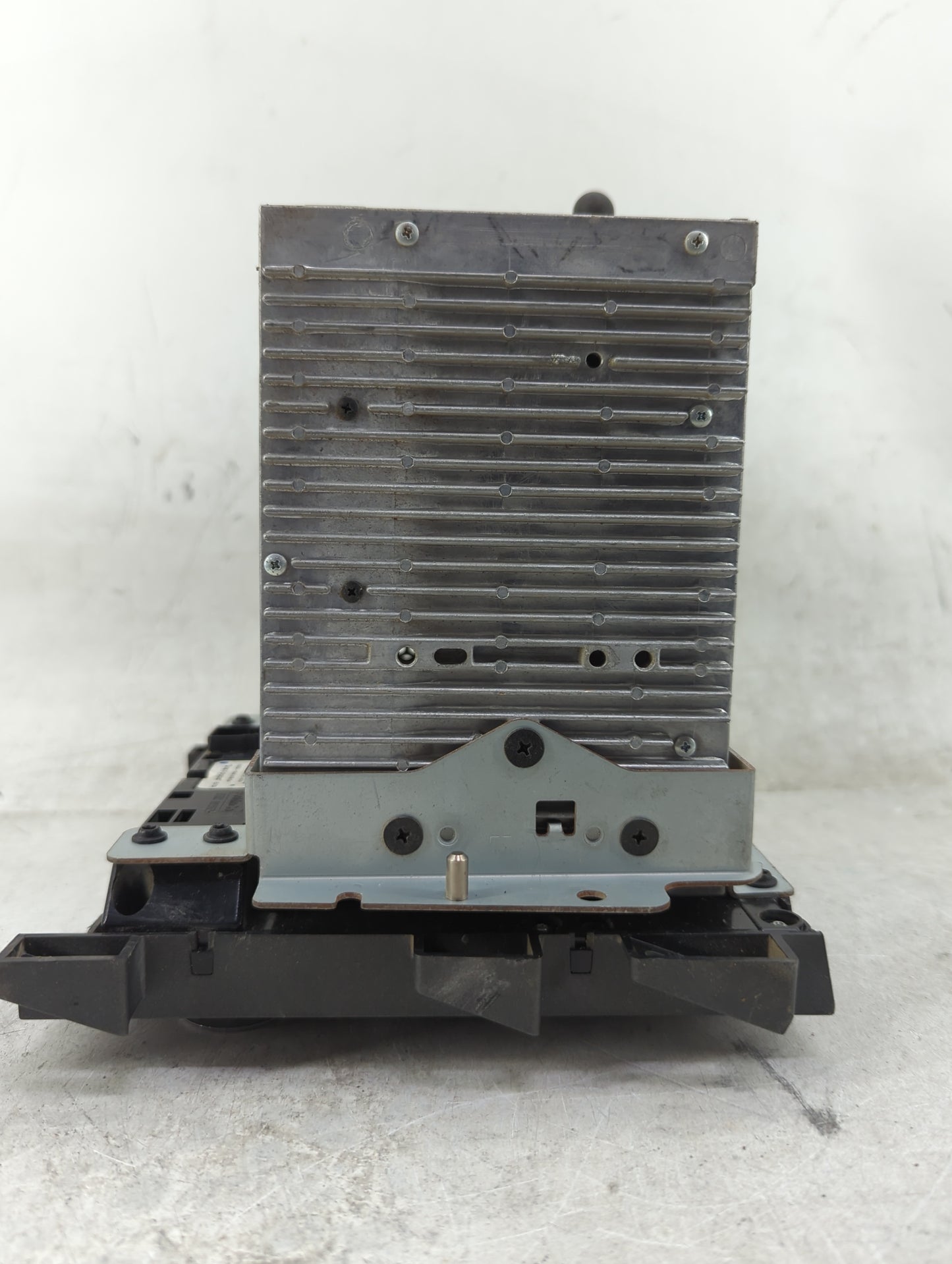 2010 Lincoln Mkz Radio AM FM Cd Player Receiver Replacement P/N:AH6T-19C158-BC Fits OEM Used Auto Parts - Oemusedautoparts1.
