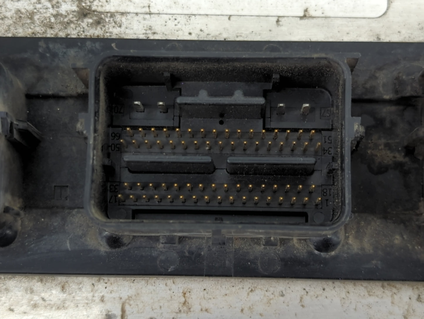 2010 Lincoln Mkz PCM Engine Control Computer ECU ECM PCU OEM P/N:AE5A-12A650-SD 6JXCD33A12, 6JXCD3300T2B, AE5T-12A650-BD Fit