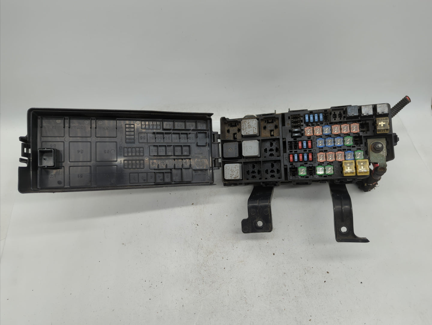 2007-2010 Lincoln Mkz Fusebox Fuse Box Panel Relay Module P/N:7E5T-14A003-BA 8H6T-14290-A Fits Fits 2007 2008 2009 2010 OEM 