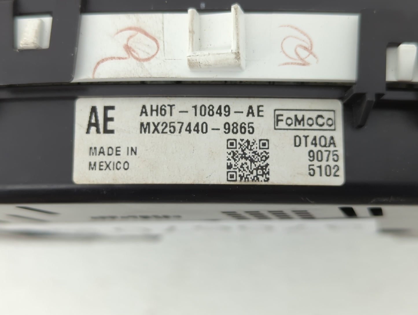 2010 Lincoln Mkz Instrument Cluster Speedometer Gauges P/N:AH6T-10849-AE AH6T-10849-AA, AH6T-10849-AB, AH6T-10849-AC Fits OE