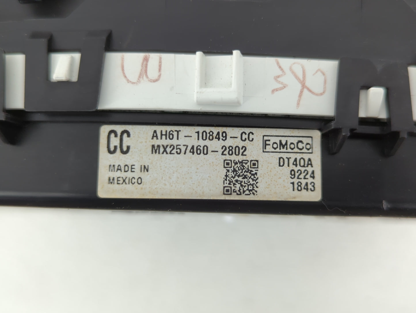 2010 Lincoln Mkz Instrument Cluster Speedometer Gauges P/N:AH6T-10849-CC Fits OEM Used Auto Parts - Oemusedautoparts1.com