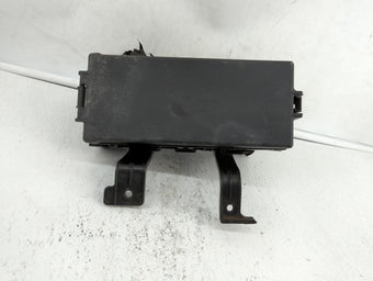 compare product 2007-2010 Lincoln Mkz Fusebox Fuse Box Panel Relay Module P/N:AH6T-14290-B 9H61-14290-B Fits Fits 2007 2008 2009 2010 OEM Used Auto Parts