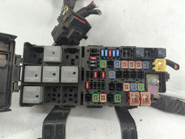2007-2010 Lincoln Mkz Fusebox Fuse Box Panel Relay Module P/N:7E5T-14A003-BA Fits Fits 2007 2008 2009 2010 OEM Used Auto Parts