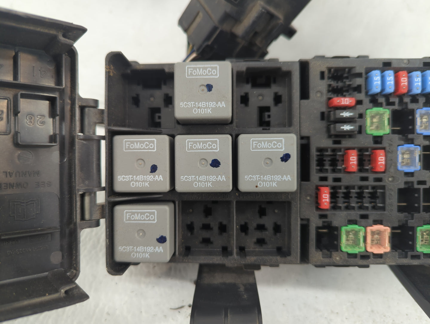 2007-2010 Lincoln Mkz Fusebox Fuse Box Panel Relay Module P/N:7E5T-14A003-BA Fits Fits 2007 2008 2009 2010 OEM Used Auto Par